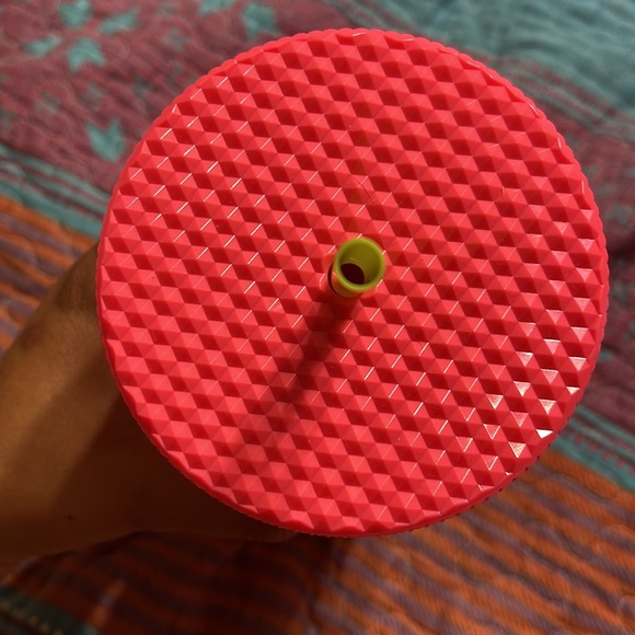 New Starbucks Summer 2022 Bling Studded DragonFruit 24oz Tumbler Venti Glossy - Picture 3 of 5